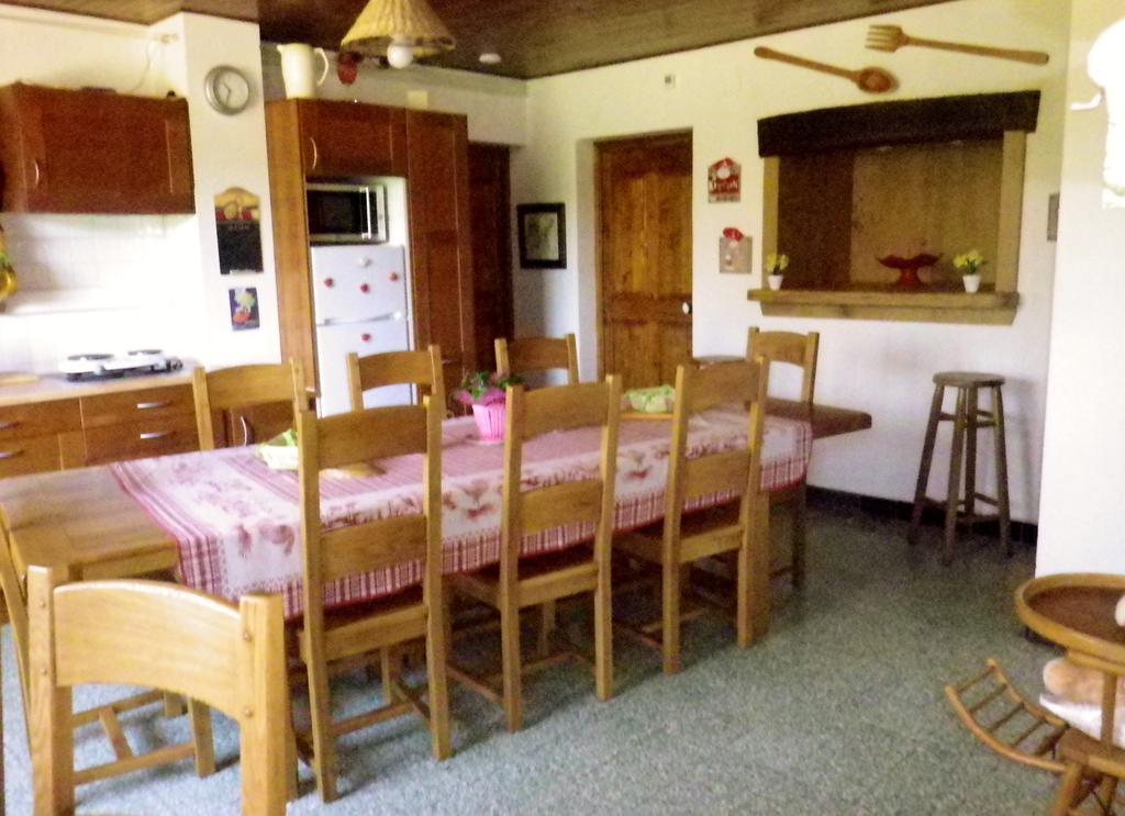 Chevillard Chambre D'Hotes La Haie Fleurie מראה חיצוני תמונה